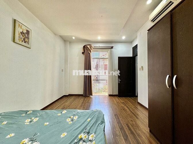 NHÀ 2 TẦNG 3 MẶT TIỀN HẢI CHÂU SIÊU ĐẸP MỚI