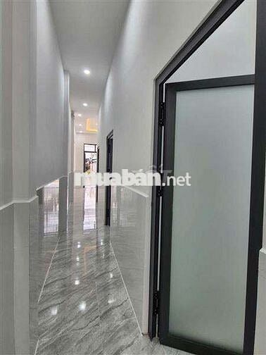 NHÀ HẺM XE HƠI NGUYỄN THỊ BÚP  DT 4 X 20 GIÁ  NHÍCH 4 TỶ