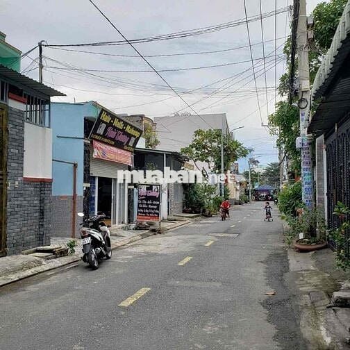 nhà nát mt trung mỹ tây q12. 6*26 giá 7,9tỷ