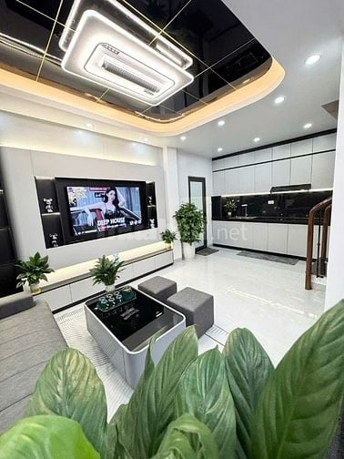 Chính chủ bán Mặt ngõ Trung Phụng giá 6,48 tỷ, 32mx5 tầng. Mới đẹp
