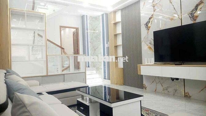Cần bán nhà Trung Mỹ Tây quận 12