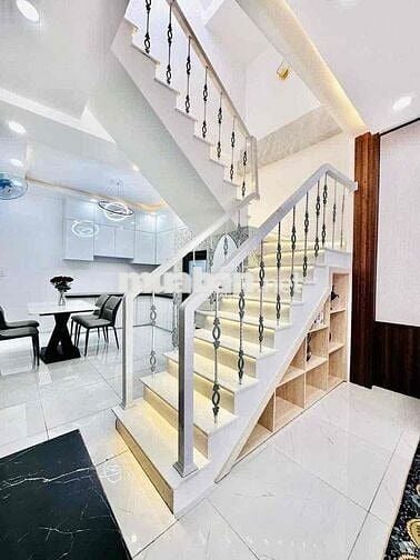 Chính chủ cần bán nhà đường Cao Văn Lầu, Quận 6. Giá 3,86Tỷ/ 4,5x10m.