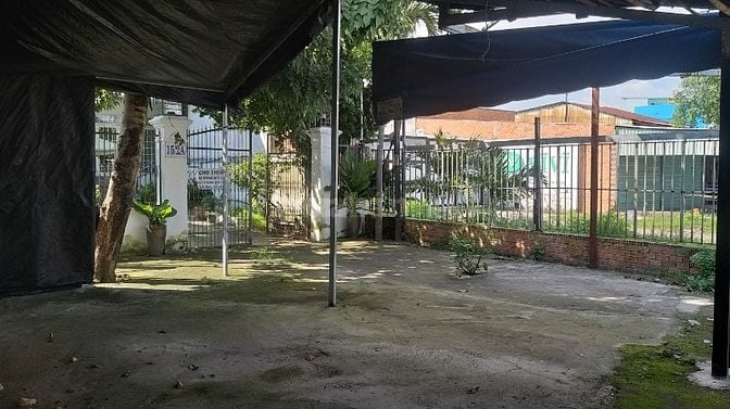 Cho thuê Nhà mặt phố ngang 10m (diện tích 1000m2) mặt tiền đường Dương