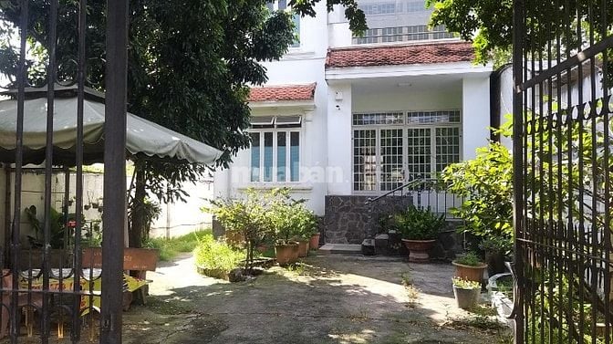 Cho thuê Nhà mặt phố ngang 10m (diện tích 1000m2) mặt tiền đường Dương