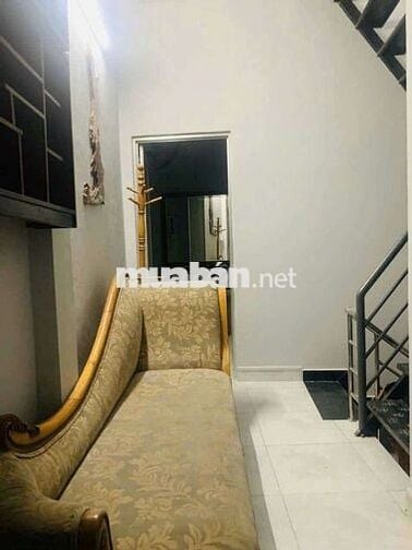 Cho thuê nhà nguyên căn mặt tiền hẻm 1622 view sông