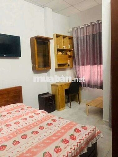 Cho thuê nhà nguyên căn mặt tiền hẻm 1622 view sông