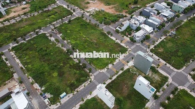 CHỦ KẸP BANK CẦN BÁN GẤP LÔ GÓC 2 MẶT TIỀN GIÁ RẺ NHẤT THỊ TRƯỜNG