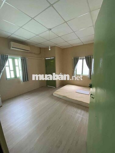 Nhượng hợp đồng thuê nhà nguyên căn Q5