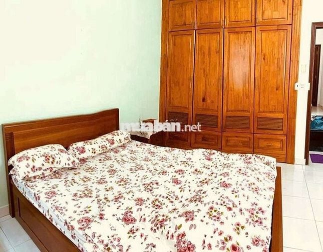 Ngay Siêu Thị Emart Phan Văn Trị, Trường Việt Úc, Khu Phân Lô Cao Cấp