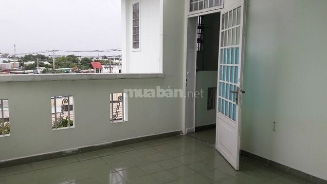 Cho thuê Nhà mặt phố ngang 10m (diện tích 1000m2) mặt tiền đường Dương