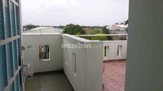 Cho thuê Nhà mặt phố ngang 10m (diện tích 1000m2) mặt tiền đường Dương