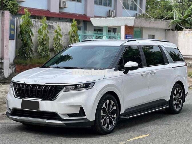 KIA CARNIVAL 2.2D LUXURY 8S 2023 ODO 41.000km