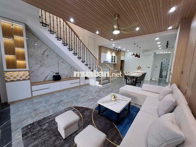BÁN NHÀ PHỐ KINH DOANH FULL NỘI THẤT DTSD 330m2