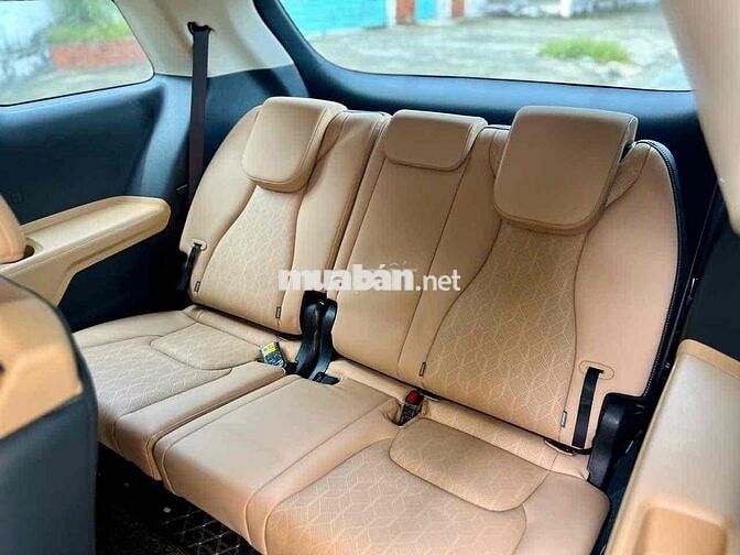 KIA CARNIVAL 2.2D LUXURY 8S 2023 ODO 41.000km