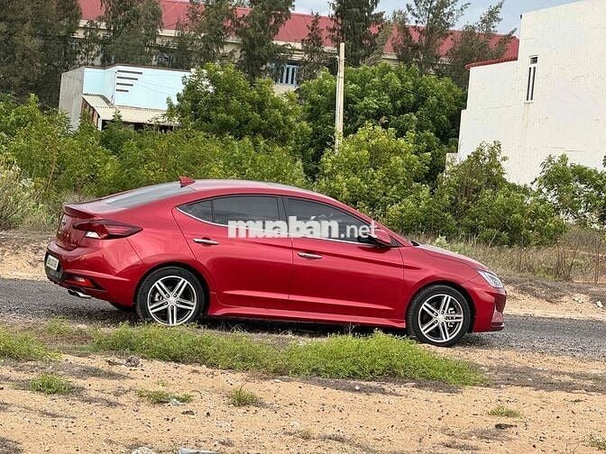 Hyundai Elantra 2021 Sport 1.6 T-GDI - 35000 km