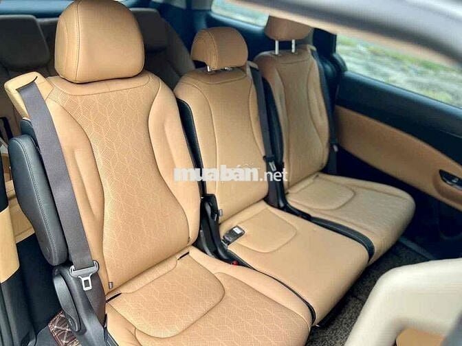 KIA CARNIVAL 2.2D LUXURY 8S 2023 ODO 41.000km