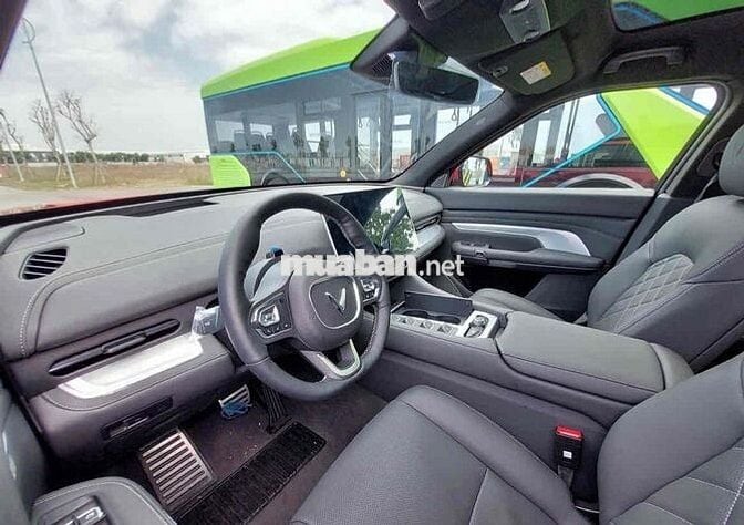 VinFast VF9 2025 Plus giao ngay ưu đãi 238 triệu