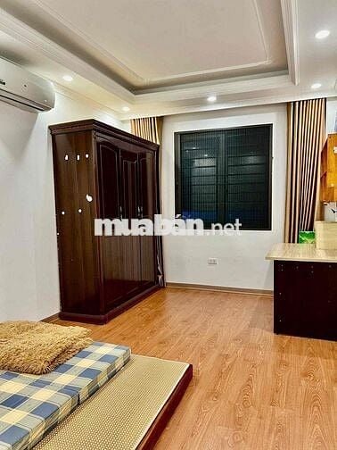 Cho thuê nhà Phố Tư Đình, Long Biên 30mx5, giá 9 triệu. full nội thất