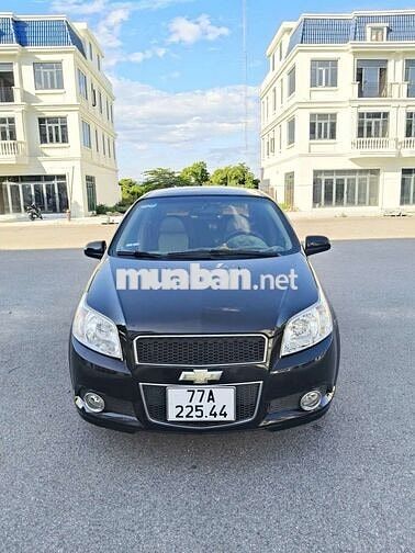 Bán Chevrolet Aveo 2015 số sàn. Máy 1.5