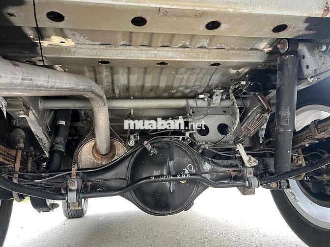 Ford Everest 2012 2.5L 4x2 MT - 2 km