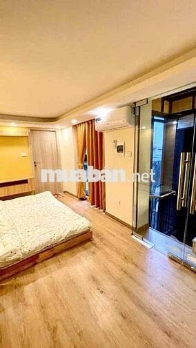 Nhà đẹp xe máy chánh gần chợ trường đại học