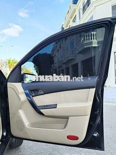 Bán Chevrolet Aveo 2015 số sàn. Máy 1.5