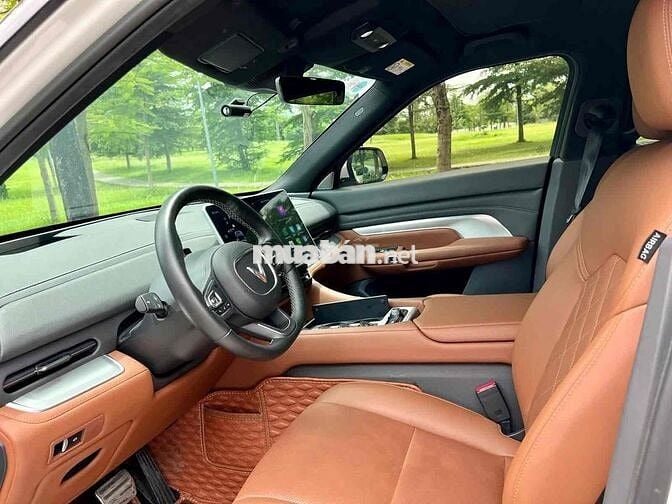 VinFast VF9 2025 Plus giao ngay ưu đãi 238 triệu