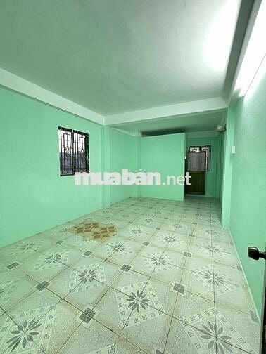 Cho thuê nhà nguyên căn mặt tiền đường Hậu Giang