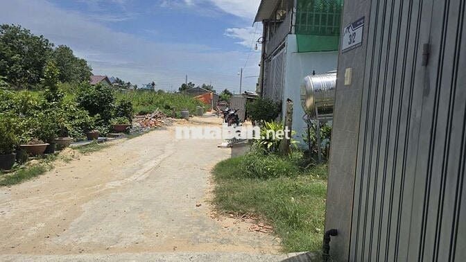 Lô đất vị trí đẹp 125m2 thổ cư bán 2.4 Tỷ