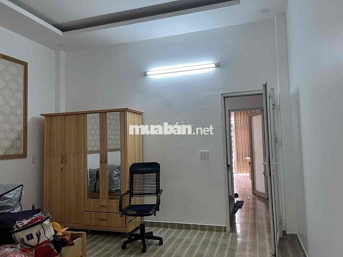 Nhà Ở Ngay, Trệt 2 Lầu DT 62M2, Đường Xe Hơi 10m, 4 ĐỒNG TL