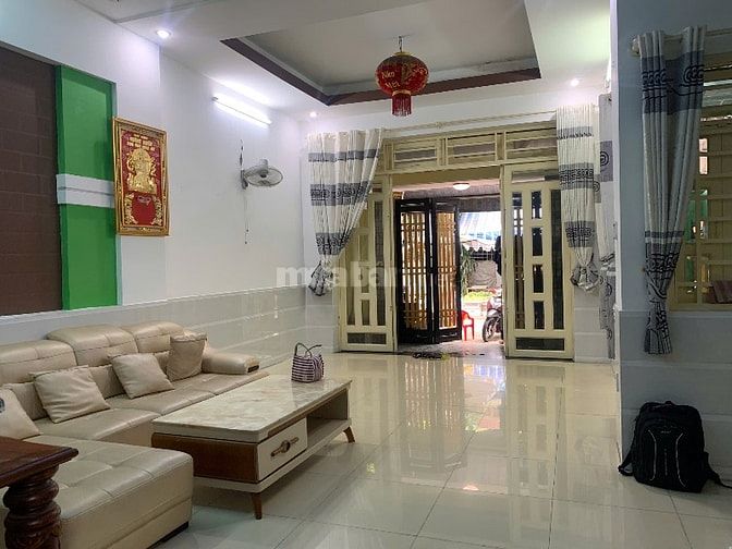 Nhà 6 x 17m 1 trệt 1 lầu / Lê thị Hồng P17 