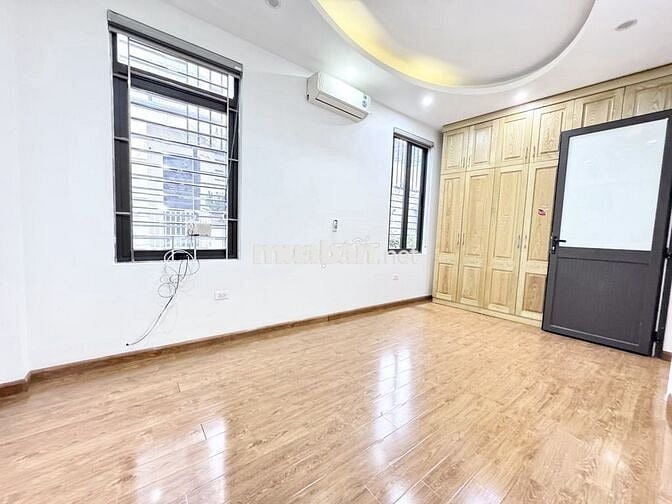 NHÀ THẠCH BÀN NGÕ THÔNG - Ô TÔ - KINH DOANH - ĐẸP Ở LUÔN - 50M RA PHỐ