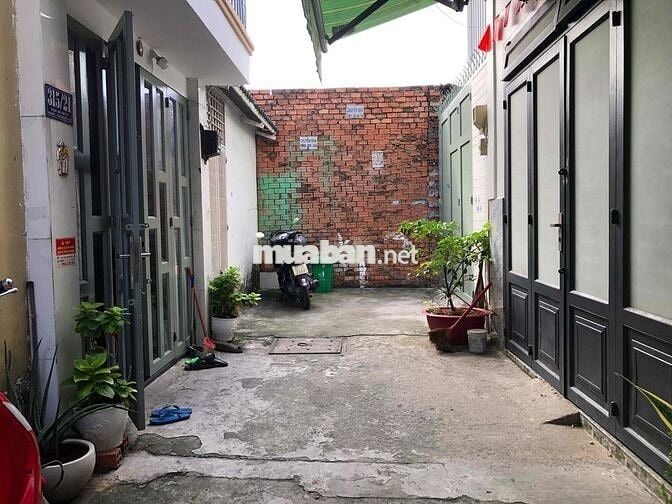 Bán nhà đường Trương Thị Hoa gần Cầu vượt Tân Thới Hiệp