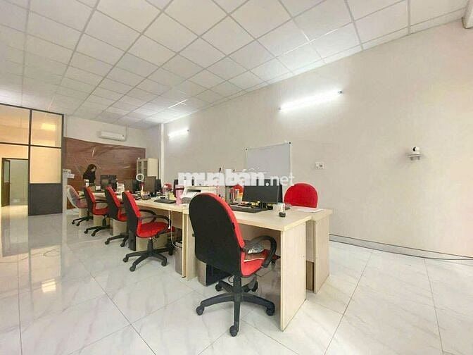 SIÊU NGON , GIÁP QUẬN 10 , HXH VÔ NHÀ ( 4.8 x 19 ) SỔ A4 , CHỈ 8.x Tỷ