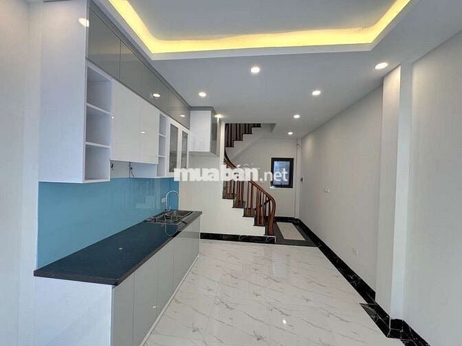 💰 HƠN 5 TỶ XÍU – SỞ HỮU NHÀ ĐẸP 6 TẦNG GẦN VINCOM LONG BIÊN 💎✨
🏡