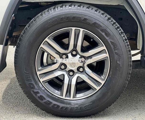 TOYOTA FORTUNER 2.4G DẦU SỐ SÀN 2021 ODO 41.000km