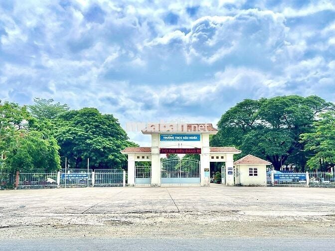 200 TRIỆU ĐỨNG TÊN NGAY SỔ HỒNG RIÊNG