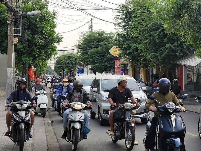 Nhà cấp 4 mặt tiền chợ cây sộp 5,1 x 28m giá 20tr/tháng