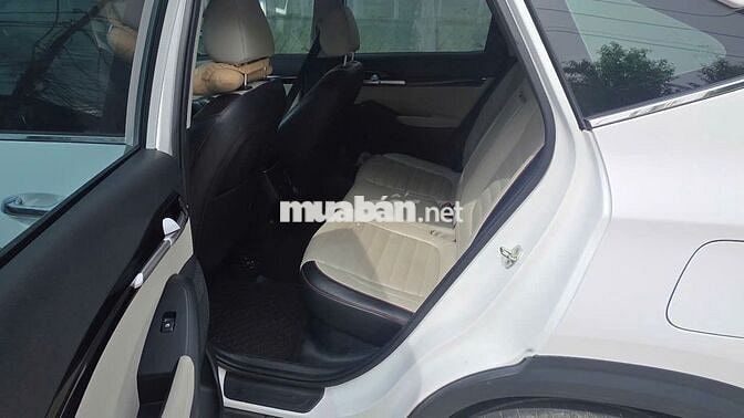 Kia Seltos 2022 Premium 1.4 AT - 40000 km