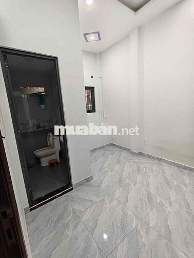 nhà 4x15m 1 trệt 1 lửng 2 phòng ngủ 2wc hẻm 6m thông buôn bán nhỏ ok