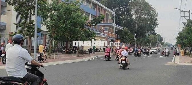 ĐẤT HIỆP AN MẶT TIỀN HUỲNH THỊ CHẤU NHỰA GẦNTRƯỜNG HỌC,CHỢ NỞ HẬU 6,6M