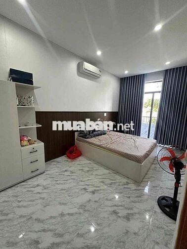 CHO THUÊ NHÀ 3,5 TẦNG MẶT TIỀN GẦN CHỢ CẨM LỆ