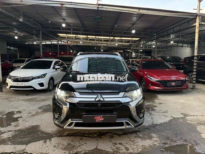 Mitsubishi Outlander 2020 2.4 CVT Premium 12000 km