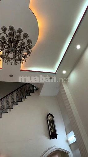 Cho thuê nhà mặt tiền khu Cư Xá Đô Thành, phường 4, Quận 3