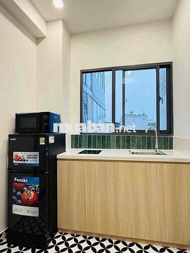CHDV KẾ BÊN ĐH HUTECH - P25 BÌNH THẠNH - HXH - 4 TẦNG - 4 PHÒNG ĐẸP FU