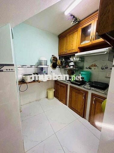 Nhà Full Nội Thất Ngay Chân Cầu Vượt Ngã 4 Ga 2Pn Giá 5,5 Triệu