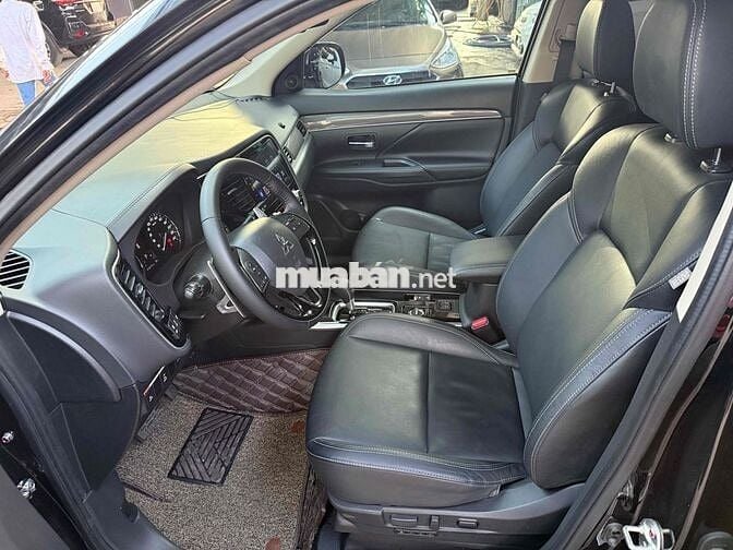 Mitsubishi Outlander 2020 2.4 CVT Premium 12000 km