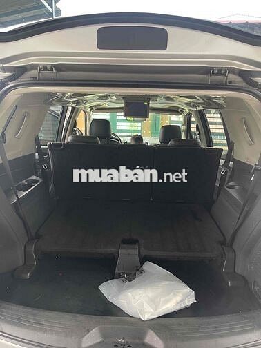 Isuzu Mu X 2017 2.5 4X2 MT - Xe gia đình
