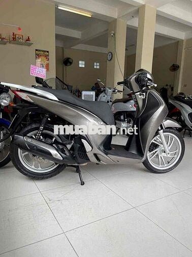 shvn 125cc . máy zin im . ko hú. đúng chất xe đẹp