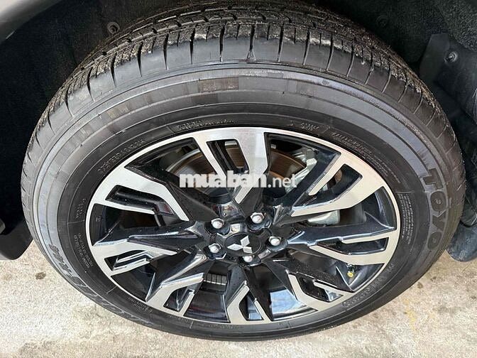 Mitsubishi Outlander 2020 2.4 CVT Premium 12000 km